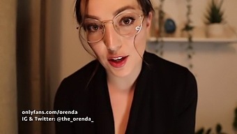 Instrucción De Gafas, Maduras Y Pajas: El Juego De Roles Fetichista De Un Psiquiatra En Asmr