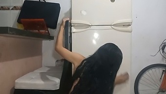 Sensuel Stedsøster Søger Oral Nydelse Og Tilfredsstiller Med Min Pik - Hjemmelavet Porno