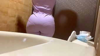 Amador Captura O Encontro Anal Extremo De Uma Enfermeira Gorda Bonita